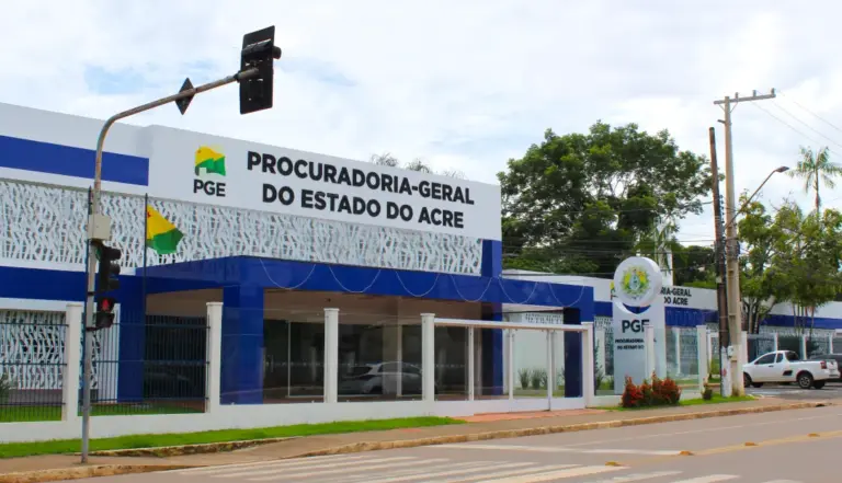 Concurso PGE AC Procurador: edital previsto para 23/2; inscrições em março!
