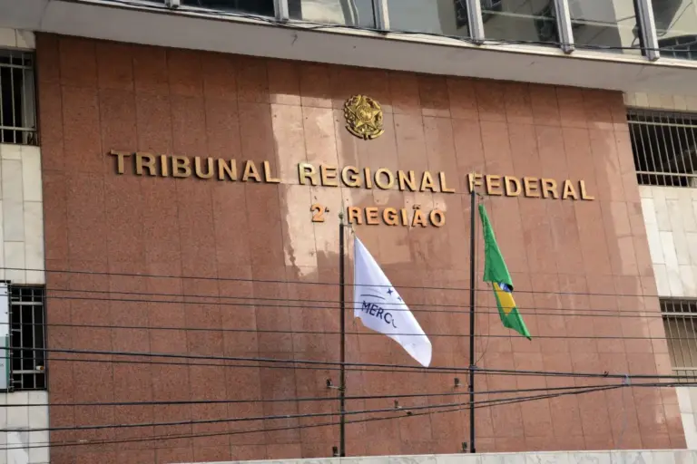 Concurso TRF 2 Juiz: gabarito retificado por erro; resultado preliminar adiado para 8 de maio