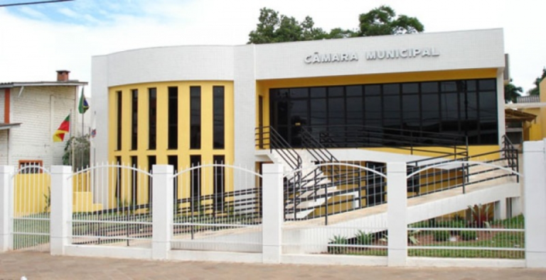 Concurso Procurador Câmara de Carazinho RS: edital publicado; iniciais de R$ 8,1 mil!
