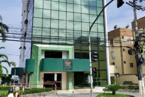 Concurso CGE AM: governador confirma primeiro edital para 2026 com 50 vagas para Auditor